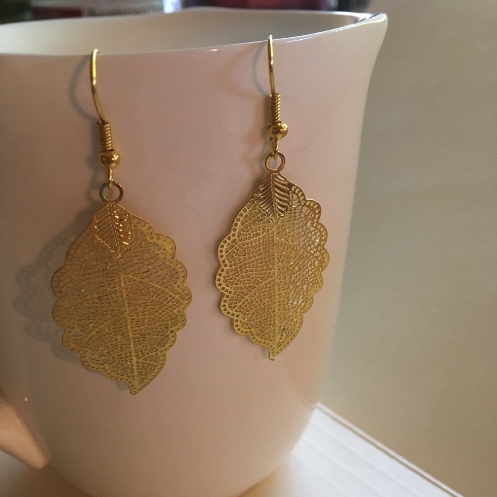 Filigree earrings! Dangle earrings! Fashion !